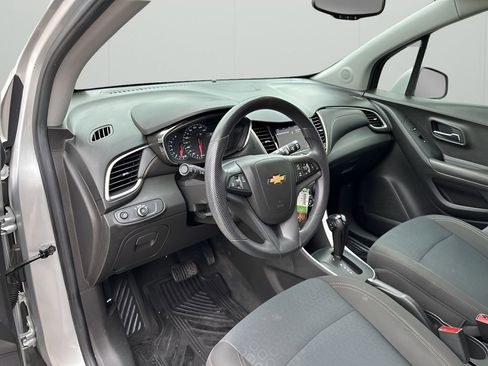 Used 2020 Chevrolet Trax LS w/ Tint and Cruise Package image 25