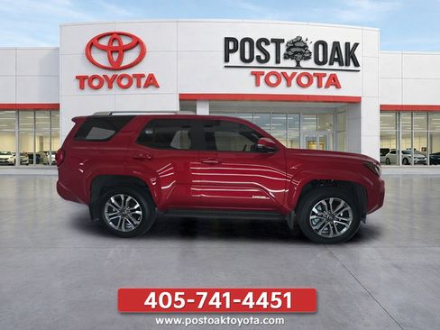 Used 2025 Toyota 4Runner Limited w/ Tow Technology Package AWD/4WD image 6