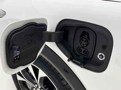 Used 2023 Ford Mustang Mach-E Premium image 12