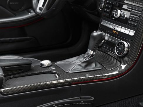 Used 2013 Mercedes-Benz SLK 55 AMG image 38