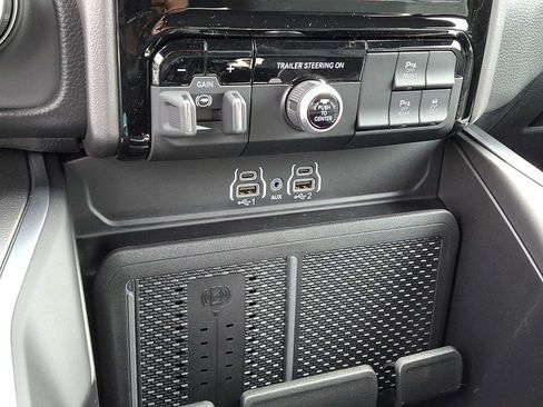 New 2026 RAM 1500 Big Horn AWD/4WD image 15