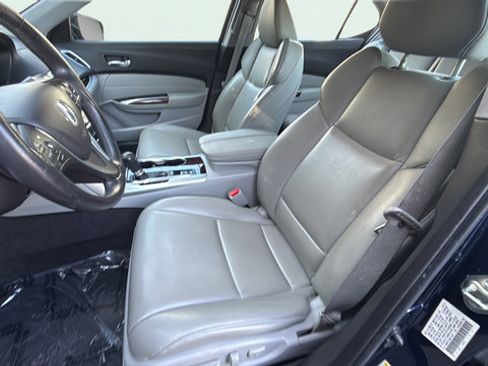 Used 2016 Acura TLX FWD image 12