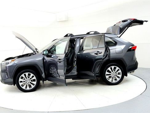 Certified 2024 Toyota RAV4 XLE Premium image 10