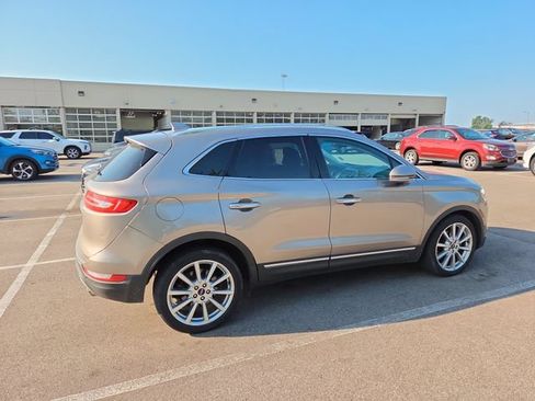 Used 2019 Lincoln MKC Reserve w/ MKC Climate Package FWD image 4