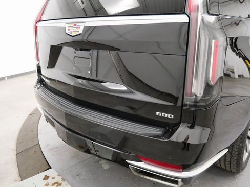 Used 2021 Cadillac Escalade Premium Luxury Platinum image 9