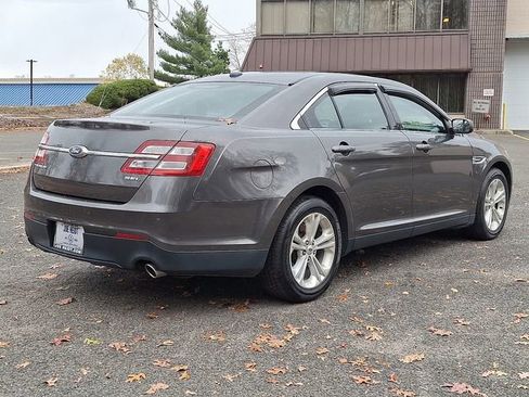 Used 2017 Ford Taurus SEL w/ Equipment Group 201A image 11