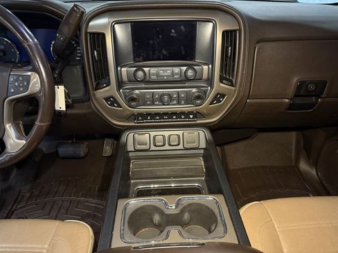 Used 2017 GMC Sierra 2500 Denali w/ Duramax Plus Package AWD/4WD image 35