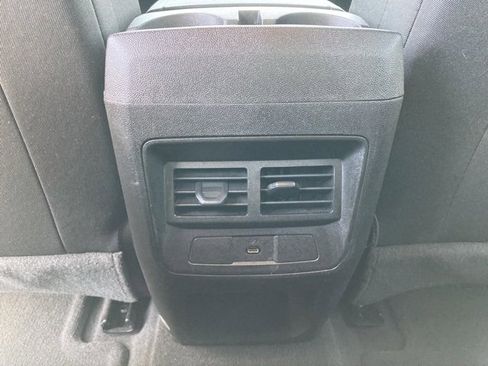 Used 2023 Chevrolet Colorado LT w/ LT Convenience Package II image 36