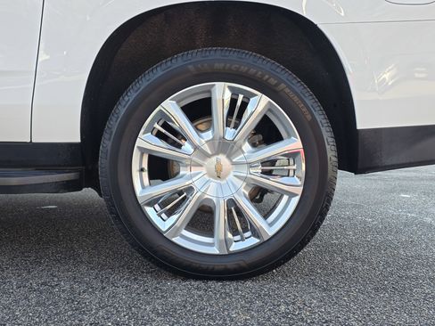 Used 2021 Chevrolet Suburban High Country image 53