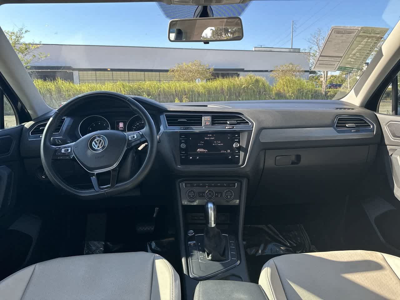 Used 2019 Volkswagen Tiguan SE w/ Panoramic Sunroof Package FWD image 15