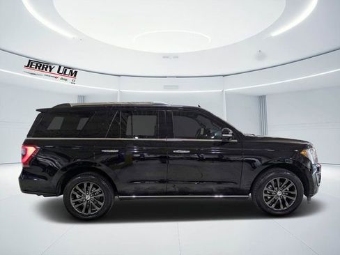 Used 2019 Ford Expedition Limited w/ Equipment Group 301A RWD image 2