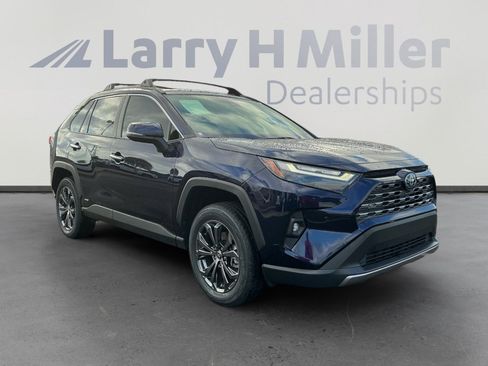 Used 2024 Toyota RAV4 Limited image 7