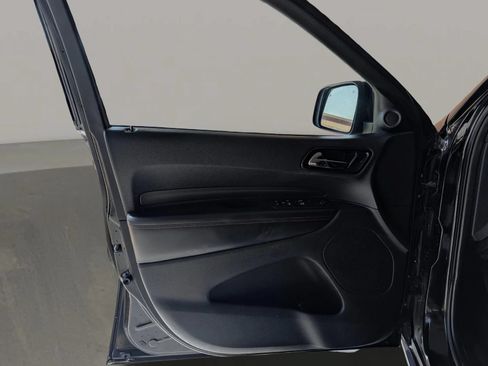 Used 2023 Dodge Durango GT RWD image 11