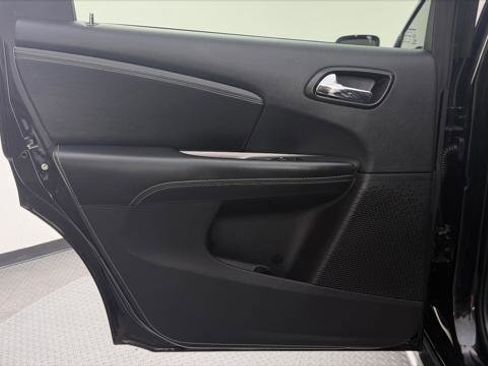 Used 2018 Dodge Journey Crossroad image 16