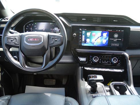 Used 2024 GMC Sierra 1500 AT4 w/ Technology Package AWD/4WD image 21