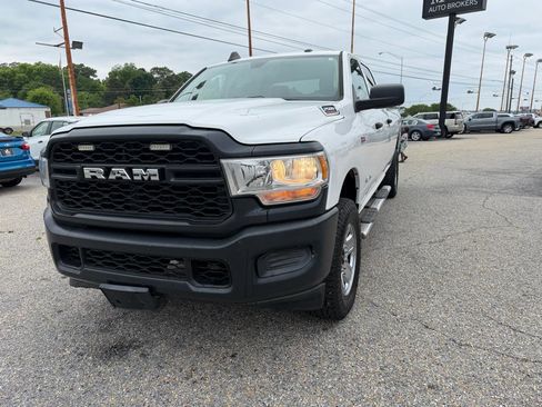 Used 2019 RAM 2500 Tradesman AWD/4WD image 10
