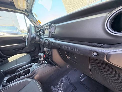 Used 2023 Jeep Wrangler Unlimited Sport AWD/4WD image 26