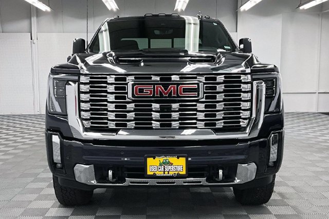 Used 2025 GMC Sierra 2500 Denali w/ Denali Reserve Package AWD/4WD image 4