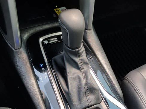 Used 2023 Toyota Corolla Cross XSE w/ Convenience Package AWD/4WD image 30