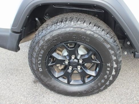 Used 2021 Jeep Wrangler Willys image 29