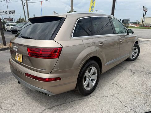 Used 2019 Audi Q7 2.0T Premium w/ Convenience Package AWD/4WD image 4