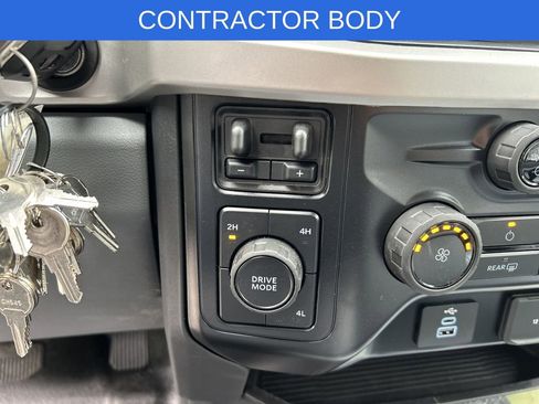 New 2025 Ford F550 4x4 Crew Cab image 25