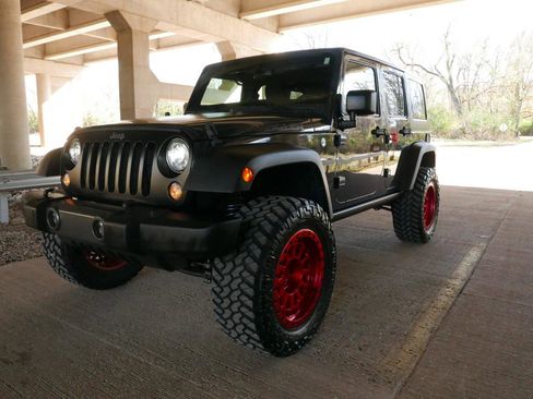 Used 2017 Jeep Wrangler Unlimited Sport AWD/4WD image 28