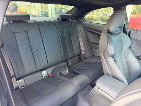 Used 2025 BMW M2 w/ Lighting Package image 8