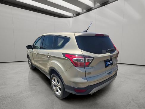 Used 2017 Ford Escape SE AWD/4WD image 5