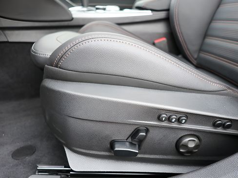 New 2025 Alfa Romeo Giulia w/ Driving Assist Package RWD image 20