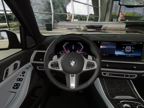 Used 2026 BMW X5 xDrive40i w/ M Sport Package AWD/4WD image 39