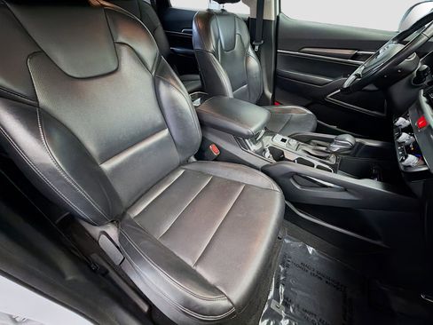 Used 2021 Kia Telluride LX FWD image 15