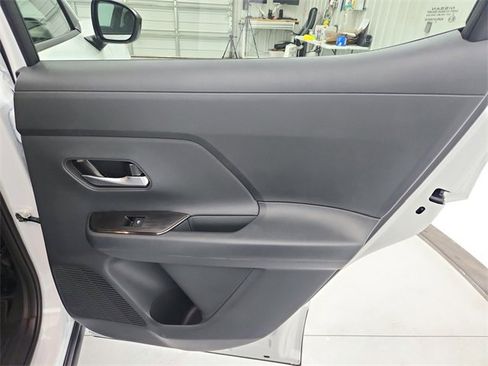 New 2026 Nissan Kicks SV w/ SV Premium Package image 38