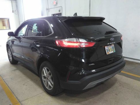 Used 2024 Ford Edge SEL AWD/4WD image 3