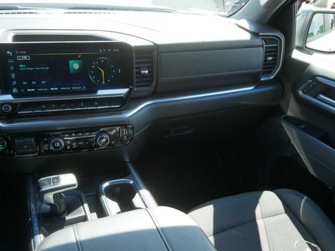 Used 2023 Chevrolet Silverado 1500 RST AWD/4WD image 11