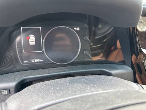 Used 2024 Lexus ES 350 w/ Premium Package FWD image 10
