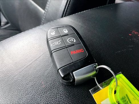 Used 2020 Dodge Durango R/T w/ Blacktop Package AWD/4WD image 12