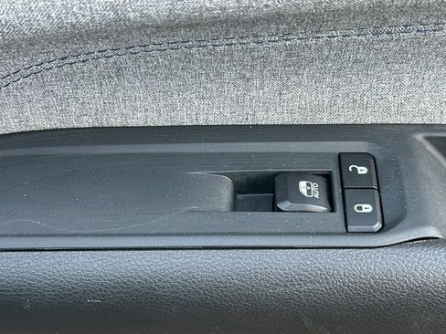 Used 2024 Jeep Compass Latitude image 21