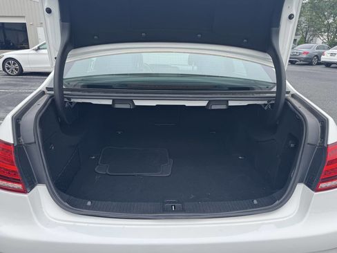 Used 2015 Mercedes-Benz E 350 Sedan w/ Premium 1 Package image 19