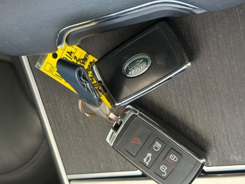 Used 2022 Land Rover Range Rover Long Wheelbase SE AWD/4WD image 17
