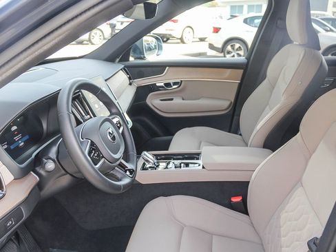 Certified 2025 Volvo XC90 B5 Core w/ Climate Package image 23