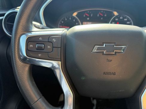 Used 2022 Chevrolet Blazer LT FWD image 18
