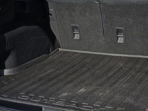 Used 2016 Subaru Outback 3.6R Limited image 9