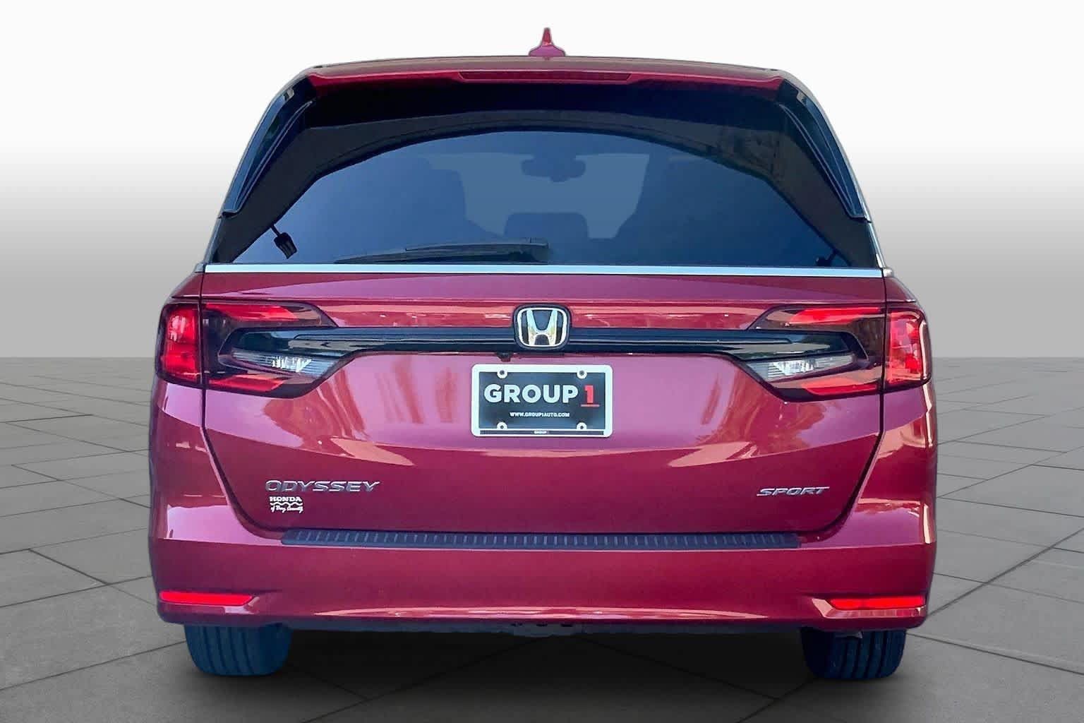 Used 2023 Honda Odyssey Sport image 5