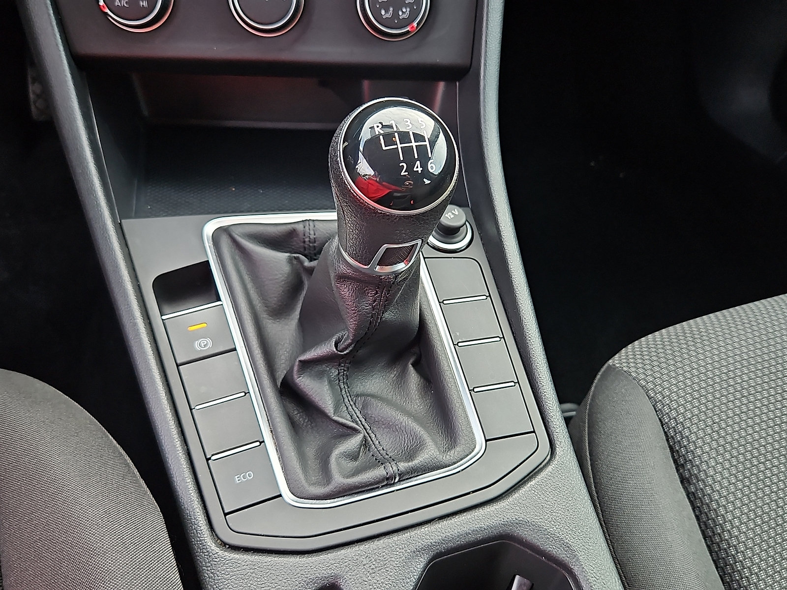 Used 2019 Volkswagen Jetta S FWD image 15