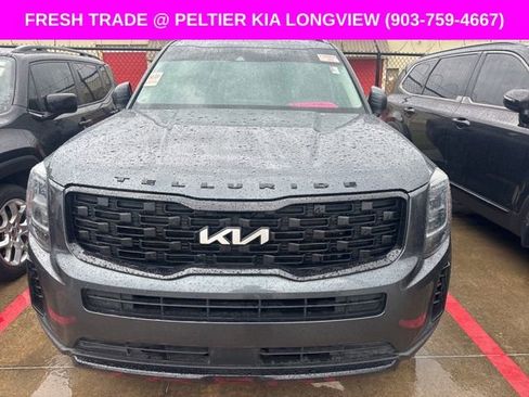 Used 2022 Kia Telluride EX w/ EX Premium Package image 2