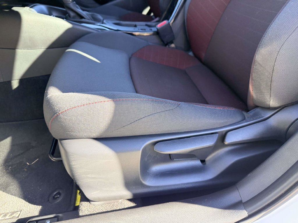 Certified 2025 Toyota Corolla SE w/ SE Premium Package FWD image 18
