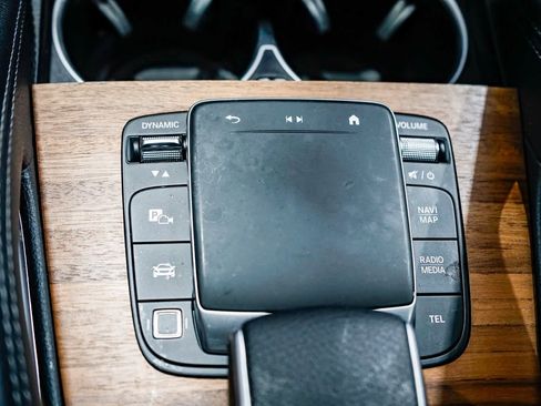 Used 2025 Mercedes-Benz GLE 350 4MATIC image 23