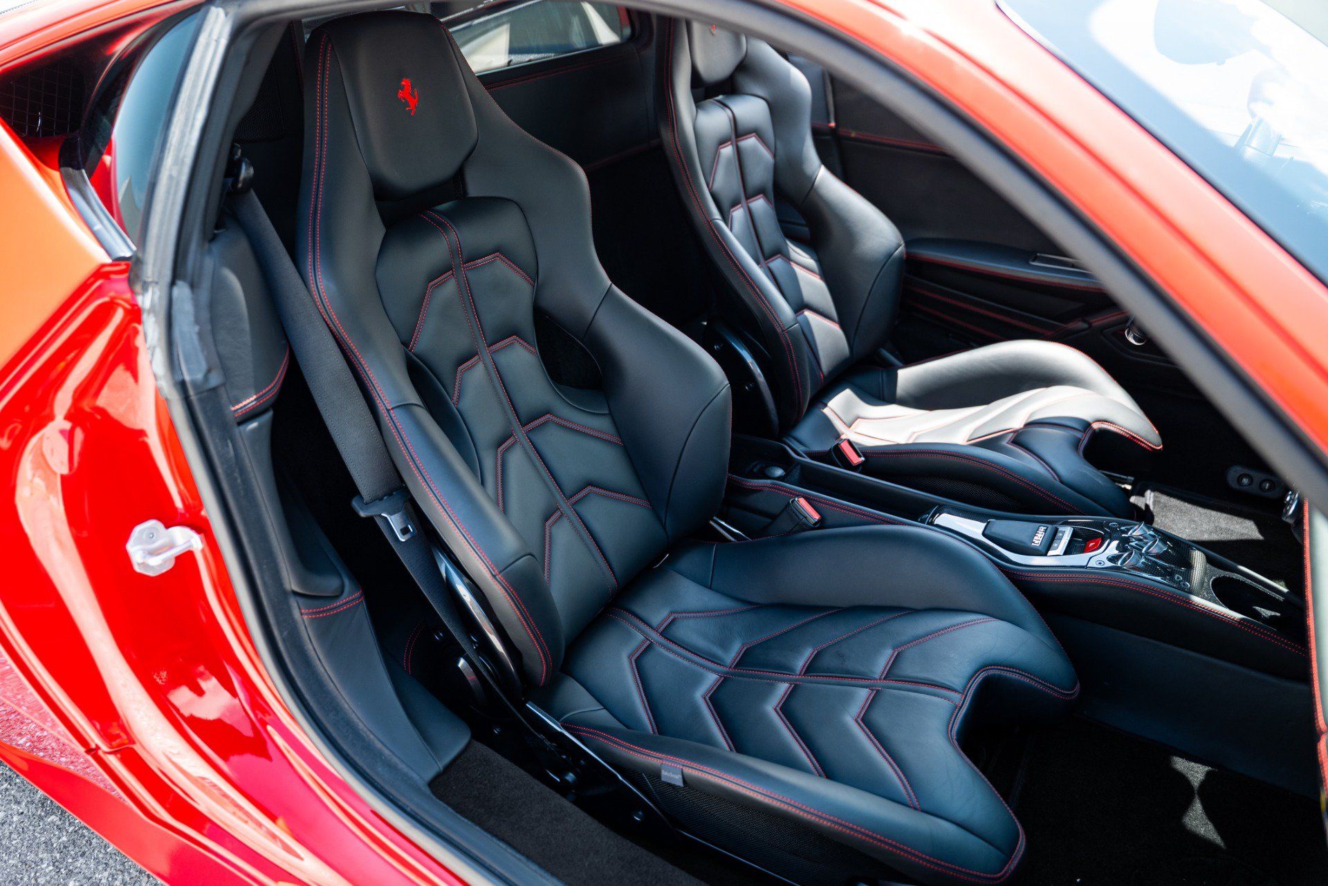 Used 2014 Ferrari 458 Italia Coupe RWD image 16