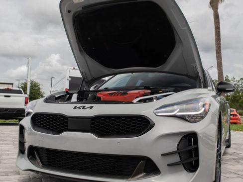 Used 2018 Kia Stinger GT1 AWD/4WD image 34
